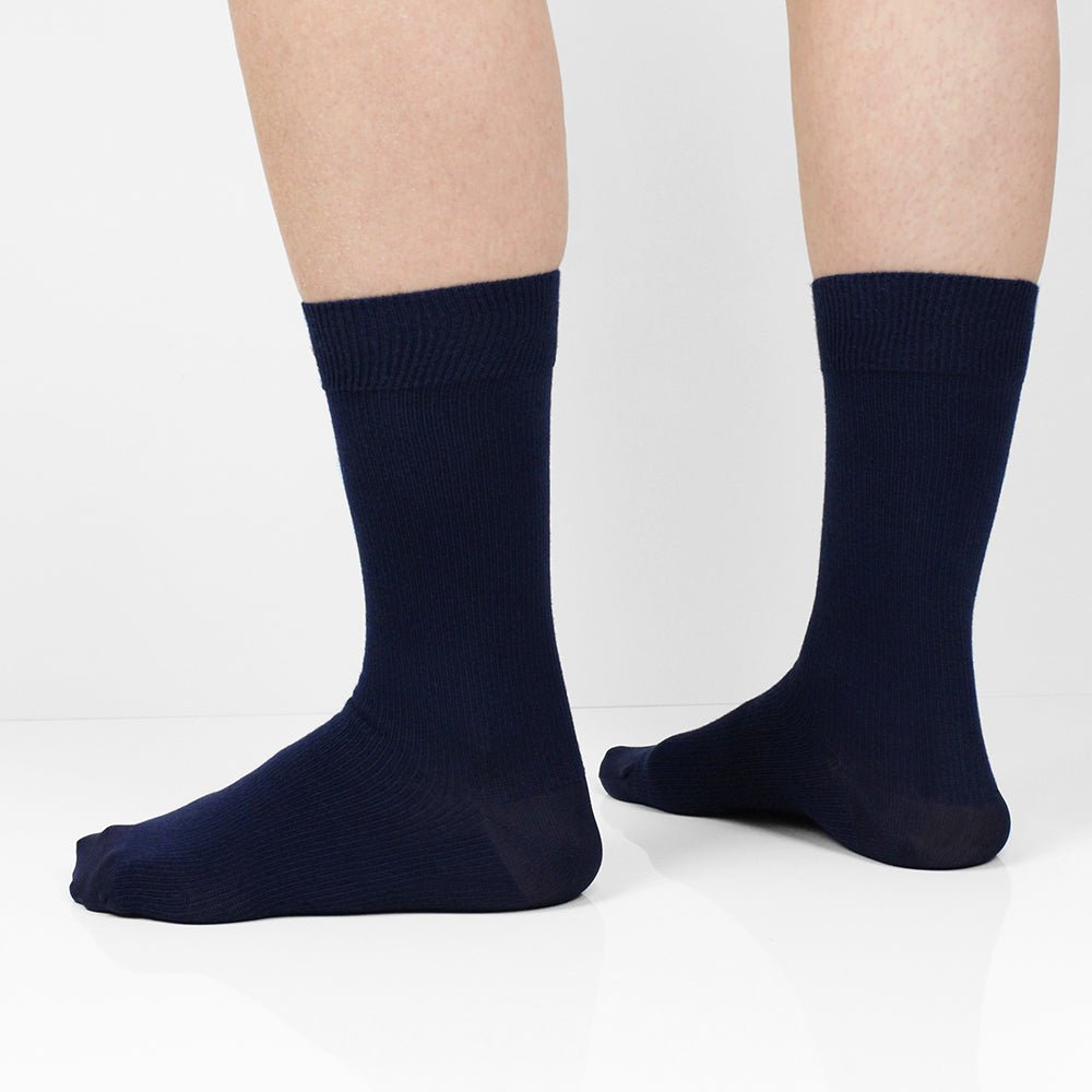 Bambuviskos-ankelstodstrumpor-navy-motverkar-svullnad