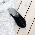 Minfot Lampaannahkatossut Slip on Orust pohjalla Musta