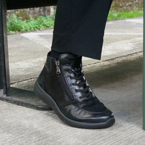 Minfot Way Hög Sneaker Bred Stretch Svart