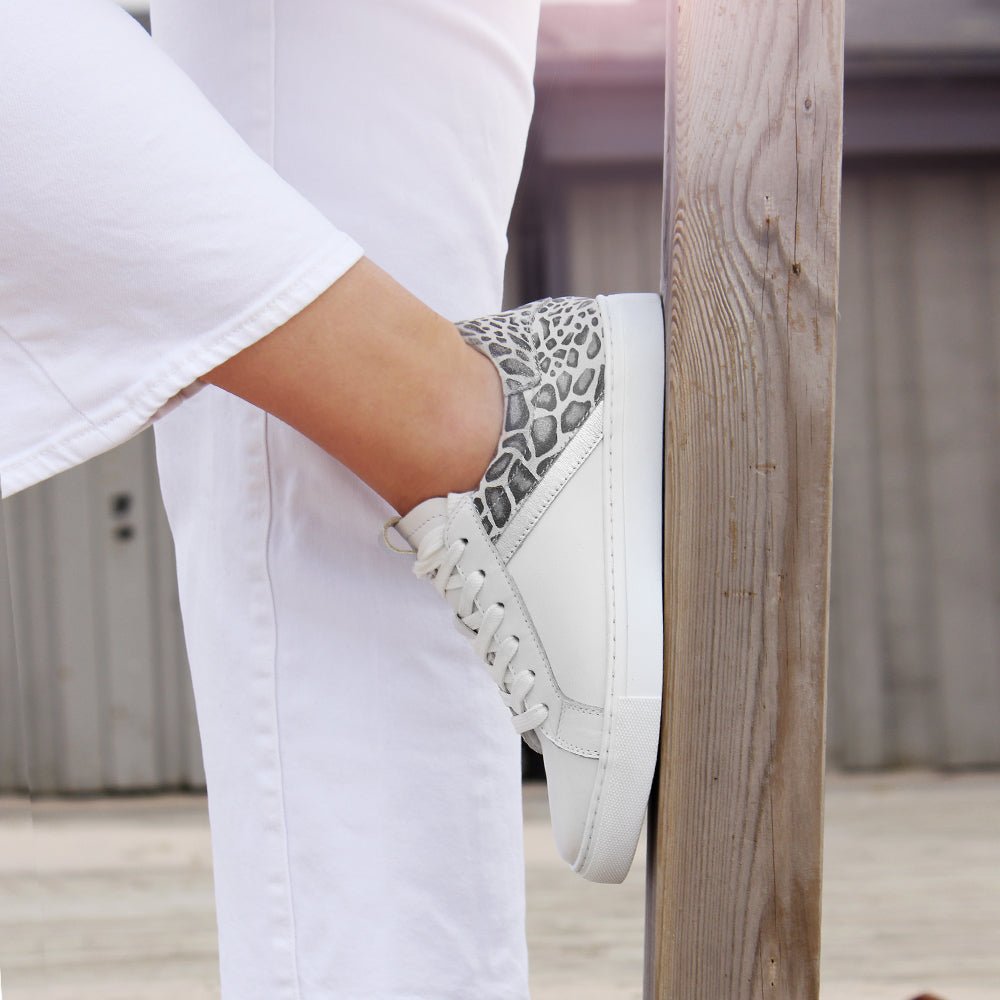 Minfot Comfort Sneakers Dam Skinn Leopard Vit