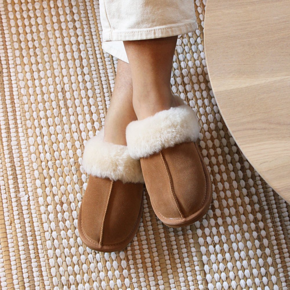 Minfot Fårskinnstofflor Slip-On Duved med sula Chestnut