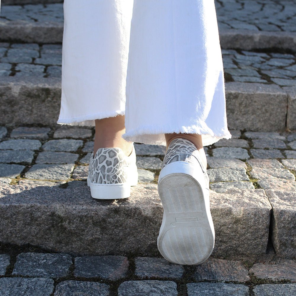 Minfot Comfort Sneakers Dam Skinn Leopard Vit