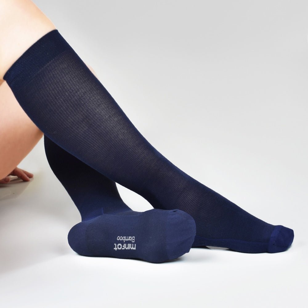 stodstrumpor-morkblaa-minfot-classic