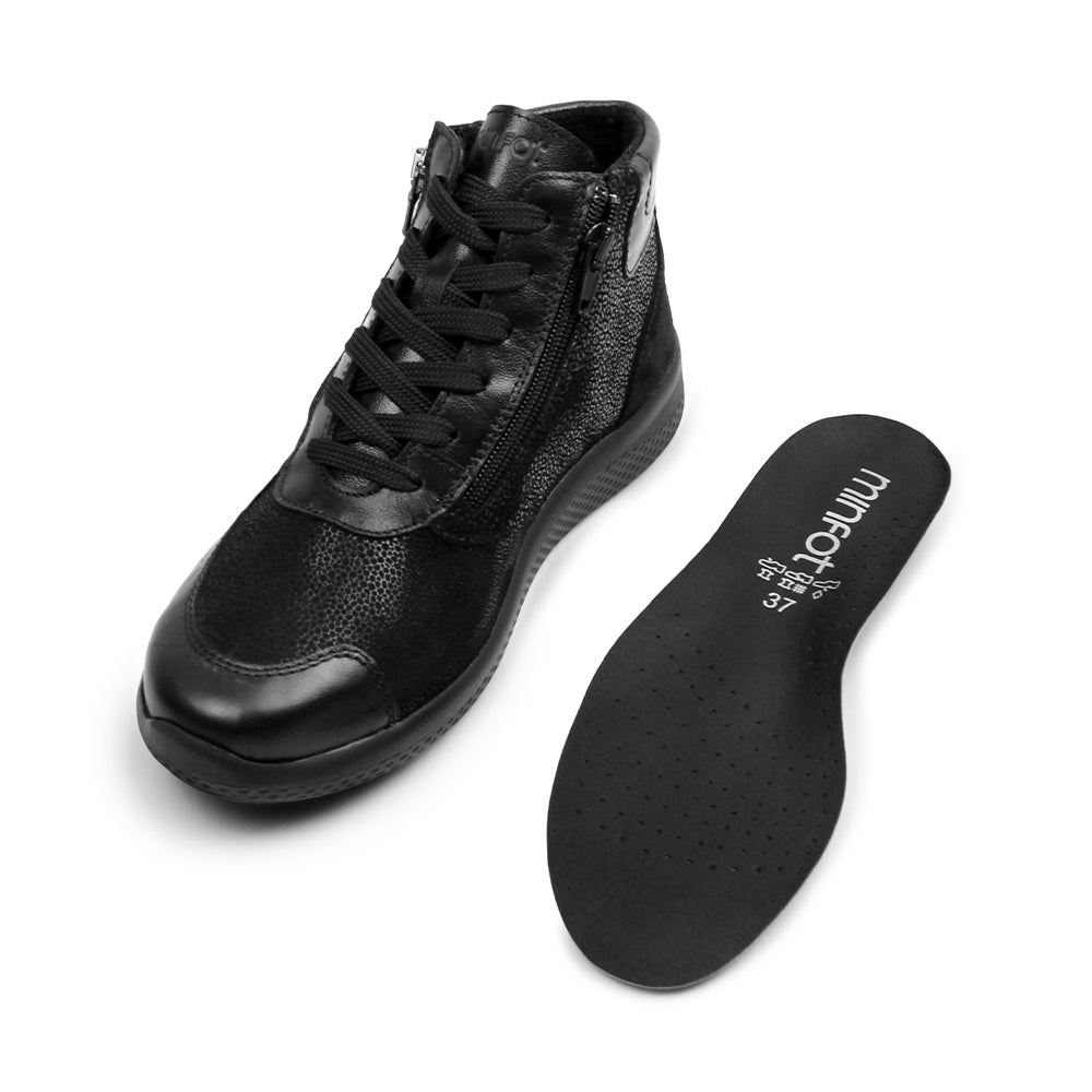 Minfot Way Hög Sneaker Bred Stretch Svart